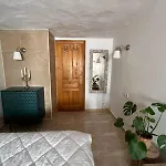 Fisquito - - Rustic Wine Cellar Apartament Malaga