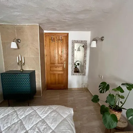Fisquito - - Rustic Wine Cellar Apartment Malaga