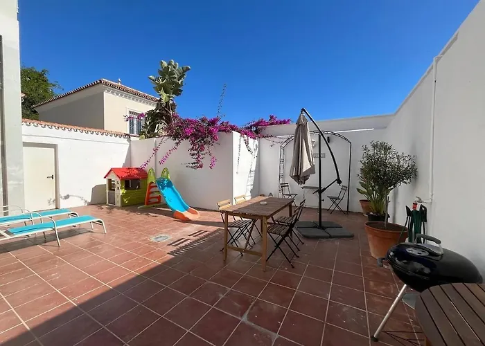 Fisquito - - Rustic Wine Cellar דירה מאלגה