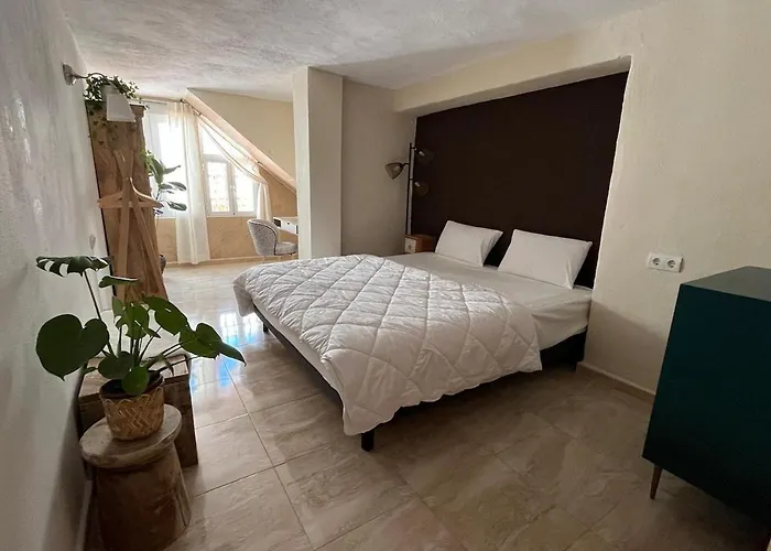 דירה Fisquito - - Rustic Wine Cellar מאלגה