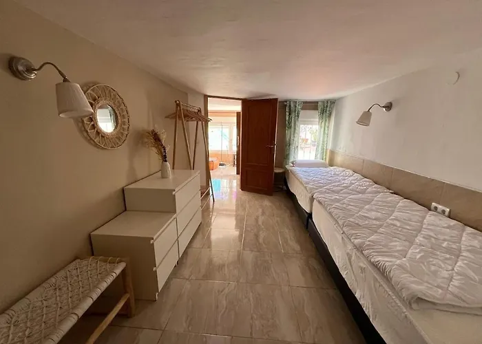 Fisquito - - Rustic Wine Cellar דירה