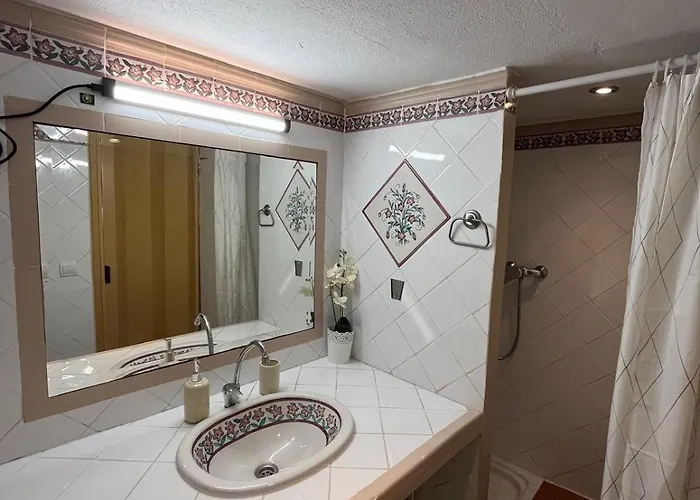 Fisquito - - Rustic Wine Cellar דירה