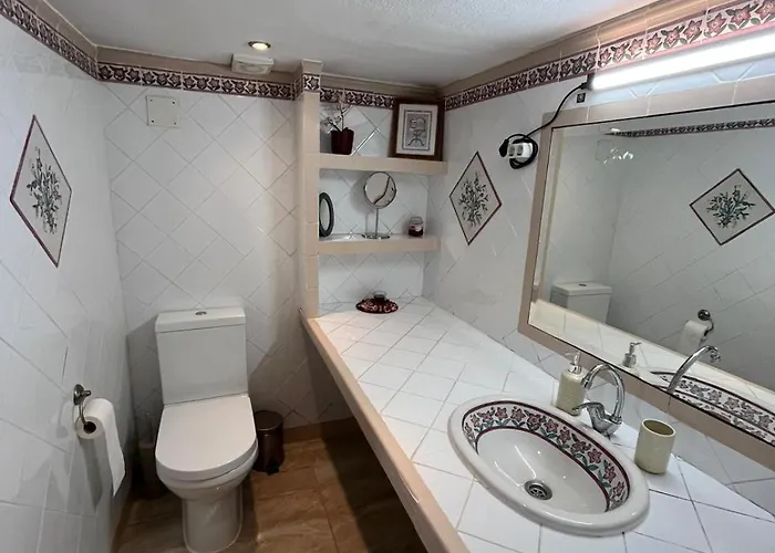 Fisquito - - Rustic Wine Cellar דירה